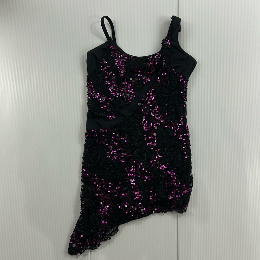 253. Women’s Sequin Embellished Black and‎ Pink dance outfit (S)
